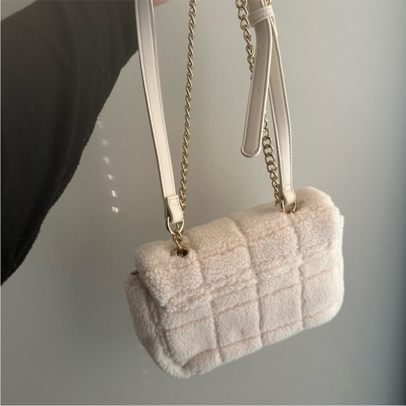 Cream Sherpa Shoulder/crossbody Bag - Picture 2 of 4